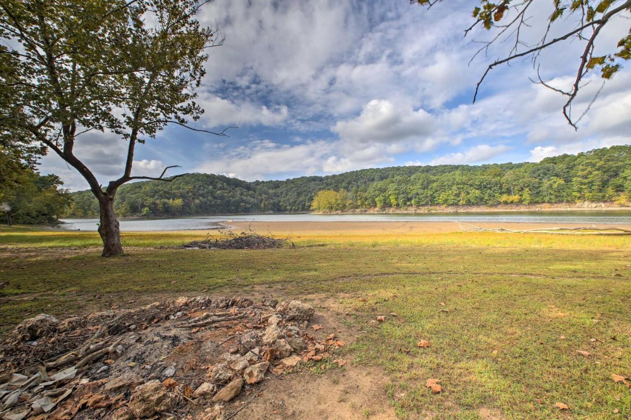 Lakefront Table Rock Home With Fire Pit! Golden Luaran gambar